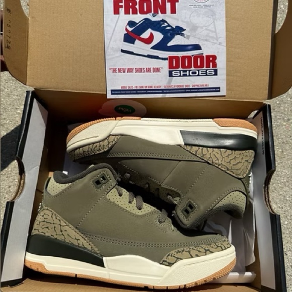 Jordan 3 ‘Family Affair’ - 12c